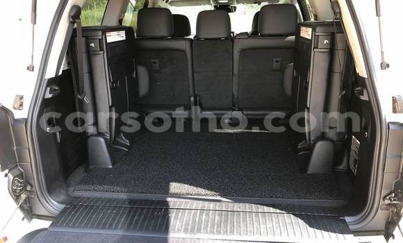 Buy Used Toyota Land Cruiser White Car in Maseru in Maseru Buy Used Toyota Land Cruiser White Car in Maseru in Maseru