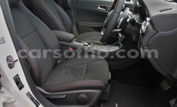 اشتري مستعمل Mercedes-Benz 200 White سيارة في Maputsoe في Leribe اشتري مستعمل Mercedes-Benz 200 White سيارة في Maputsoe في Leribe