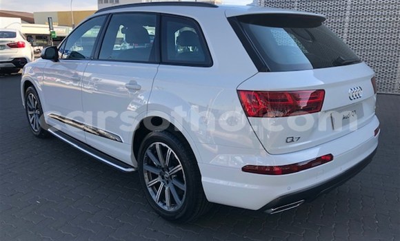 اشتري مستعمل Audi Q7 White سيارة في Maputsoa في Leribe اشتري مستعمل Audi Q7 White سيارة في Maputsoa في Leribe