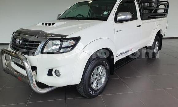 اشتري مستعمل Toyota Hilux White سيارة في Maseru في Maseru اشتري مستعمل Toyota Hilux White سيارة في Maseru في Maseru