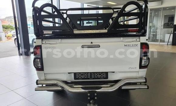 اشتري مستعمل Toyota Hilux White سيارة في Maseru في Maseru اشتري مستعمل Toyota Hilux White سيارة في Maseru في Maseru