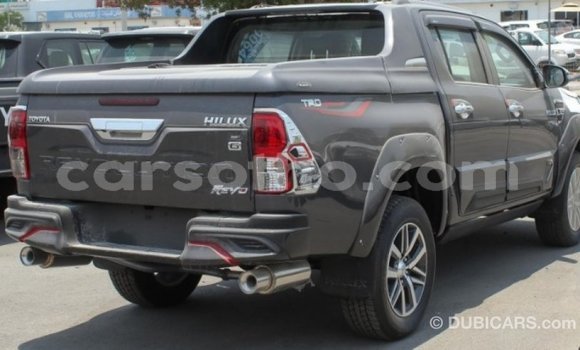 Sayi Imported Toyota Hilux Other Mota in Import - Dubai a Maseru Sayi Imported Toyota Hilux Other Mota in Import - Dubai a Maseru
