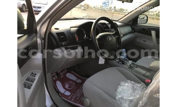 Buy Import Toyota Highlander Other Car in Import - Dubai in Maseru Buy Import Toyota Highlander Other Car in Import - Dubai in Maseru
