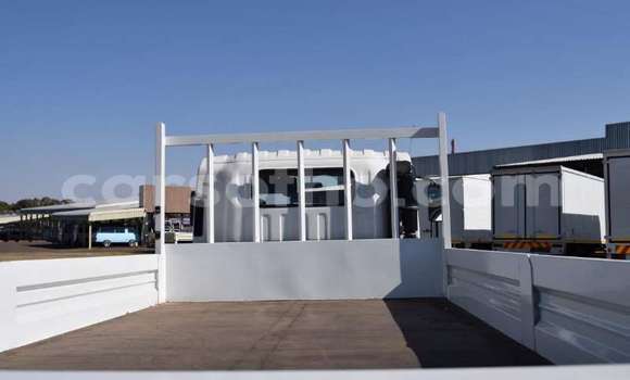 Acheter Occasion Utilitaire Isuzu FTR 850 Blanc à Maputsoa, Leribe Acheter Occasion Utilitaire Isuzu FTR 850 Blanc à Maputsoa, Leribe