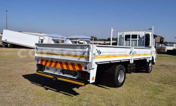 Acheter Occasion Utilitaire Isuzu FTR 850 Blanc à Maputsoa, Leribe Acheter Occasion Utilitaire Isuzu FTR 850 Blanc à Maputsoa, Leribe