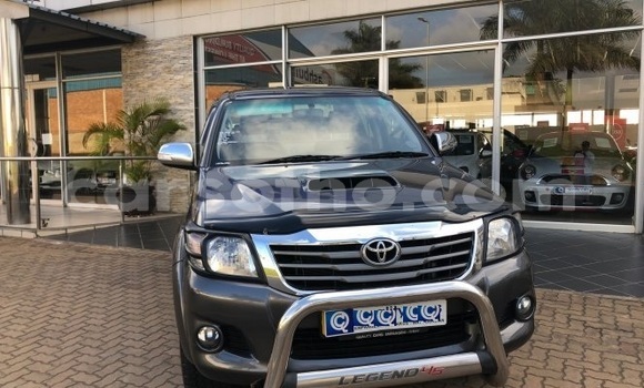 Acheter Occasion Voiture Toyota Hilux Noir à Maputsoa, Leribe Acheter Occasion Voiture Toyota Hilux Noir à Maputsoa, Leribe