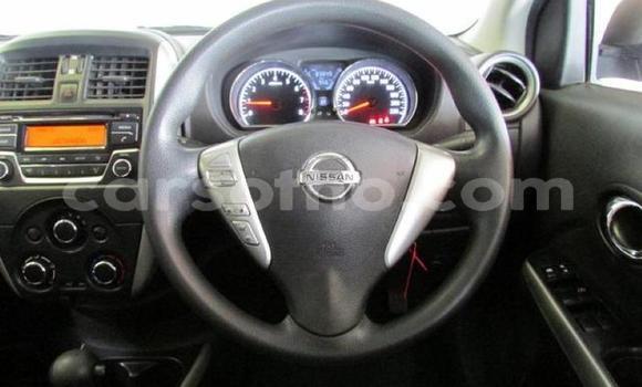 Sayi Na hannu Nissan 200SX Beige Mota in Maseru a Maseru Sayi Na hannu Nissan 200SX Beige Mota in Maseru a Maseru