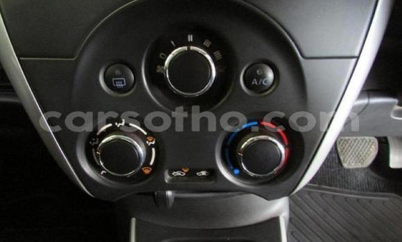 Sayi Na hannu Nissan 200SX Beige Mota in Maseru a Maseru Sayi Na hannu Nissan 200SX Beige Mota in Maseru a Maseru