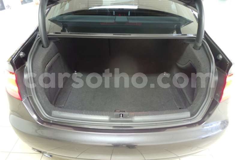 Big with watermark audi a4 2 0t quattro ambiente s tronic 2011 id 57004854 type main