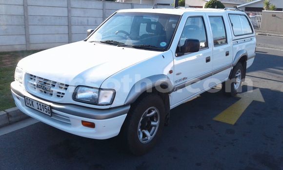 Acheter Occasion Voiture Isuzu KB Blanc à Maseru, Maseru Acheter Occasion Voiture Isuzu KB Blanc à Maseru, Maseru