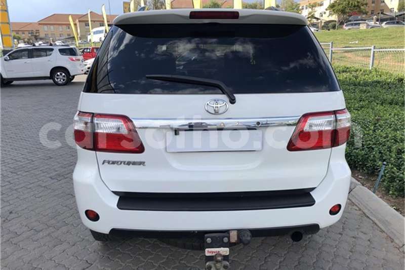 Big with watermark toyota fortuner 3 0d 4d automatic 2010 id 57221925 type main