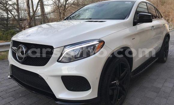 Sayi Na hannu Mercedes-Benz A–Class White Mota in Mohale's Hoek a Mohale's Hoek