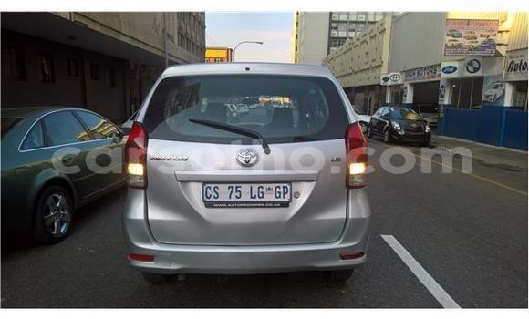 Acheter Occasion Voiture Toyota Avanza Gris à Maseru, Maseru Acheter Occasion Voiture Toyota Avanza Gris à Maseru, Maseru