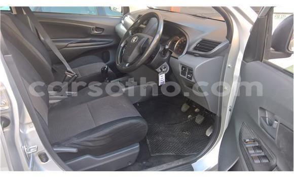 Acheter Occasion Voiture Toyota Avanza Gris à Maseru, Maseru Acheter Occasion Voiture Toyota Avanza Gris à Maseru, Maseru