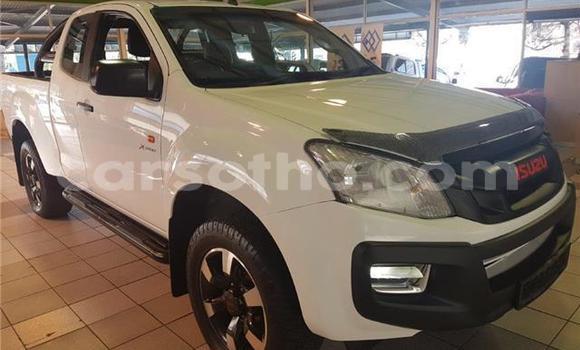 اشتري مستعمل Isuzu KB White سيارة في Maseru في Maseru اشتري مستعمل Isuzu KB White سيارة في Maseru في Maseru