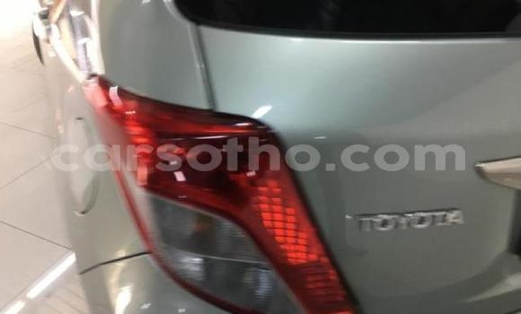Sayi Na hannu Toyota Yaris Silver Mota in Maseru a Maseru Sayi Na hannu Toyota Yaris Silver Mota in Maseru a Maseru