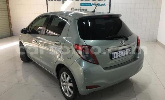 Sayi Na hannu Toyota Yaris Silver Mota in Maseru a Maseru Sayi Na hannu Toyota Yaris Silver Mota in Maseru a Maseru