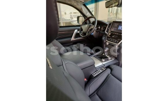Sayi Imported Toyota Land Cruiser Black Mota in Import - Dubai a Maseru Sayi Imported Toyota Land Cruiser Black Mota in Import - Dubai a Maseru