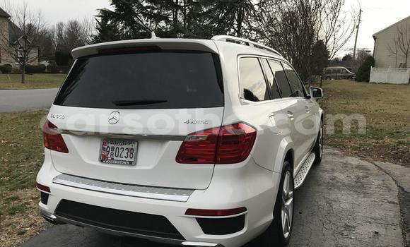 Acheter Occasion Utilitaire Mercedes‒Benz 1117 Blanc à Teyateyaneng, Berea Acheter Occasion Utilitaire Mercedes‒Benz 1117 Blanc à Teyateyaneng, Berea