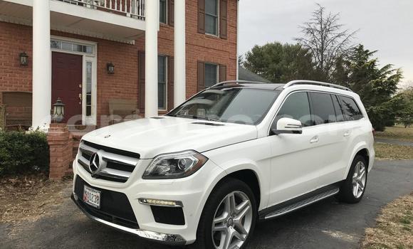 Acheter Occasion Utilitaire Mercedes‒Benz 1117 Blanc à Teyateyaneng, Berea Acheter Occasion Utilitaire Mercedes‒Benz 1117 Blanc à Teyateyaneng, Berea