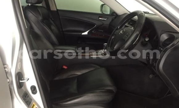 Acheter Occasion Voiture Lexus IS Gris à Maseru, Maseru Acheter Occasion Voiture Lexus IS Gris à Maseru, Maseru