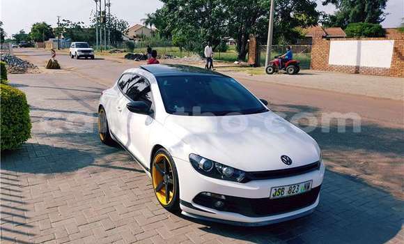 Sayi Na hannu Volkswagen Scirocco R White Mota in Maseru a Maseru Sayi Na hannu Volkswagen Scirocco R White Mota in Maseru a Maseru