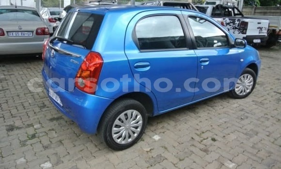Acheter Occasion Voiture Toyota Axio Bleu à Maseru, Maseru Acheter Occasion Voiture Toyota Axio Bleu à Maseru, Maseru