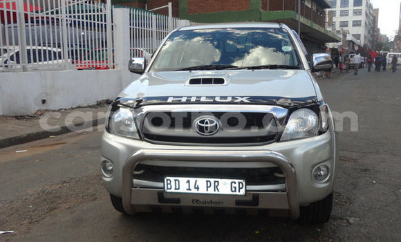Acheter Occasion Voiture Toyota Hilux Gris à Maputsoe, Leribe Acheter Occasion Voiture Toyota Hilux Gris à Maputsoe, Leribe
