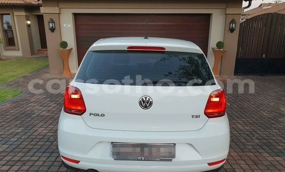 Acheter Occasion Voiture Volkswagen Polo Blanc à Maputsoa, Leribe Acheter Occasion Voiture Volkswagen Polo Blanc à Maputsoa, Leribe