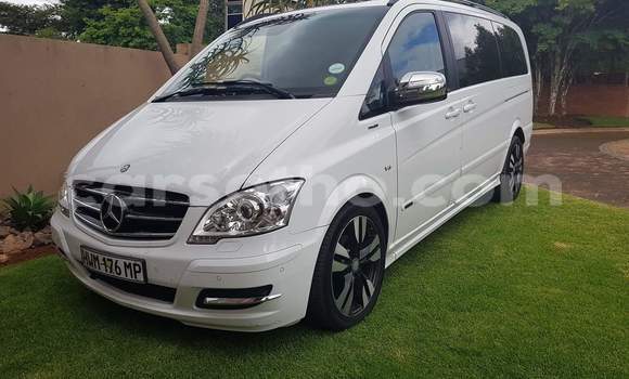 Acheter Occasion Voiture Mercedes-Benz Viano Blanc à Maputsoa, Leribe Acheter Occasion Voiture Mercedes-Benz Viano Blanc à Maputsoa, Leribe
