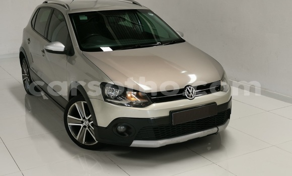 اشتري مستعمل Volkswagen Polo Beige سيارة في Maseru في Maseru اشتري مستعمل Volkswagen Polo Beige سيارة في Maseru في Maseru