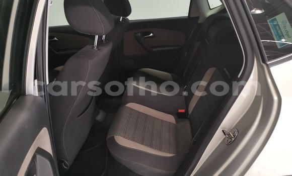 اشتري مستعمل Volkswagen Polo Beige سيارة في Maseru في Maseru اشتري مستعمل Volkswagen Polo Beige سيارة في Maseru في Maseru