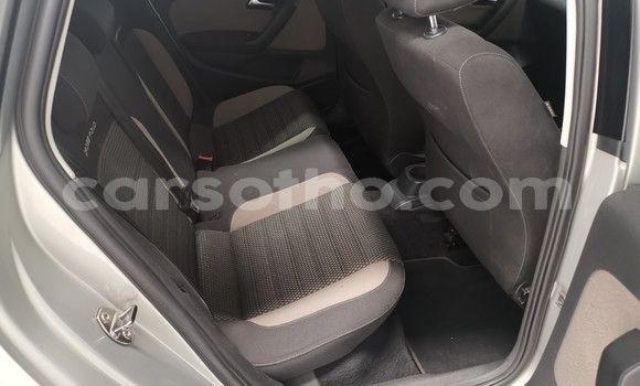 اشتري مستعمل Volkswagen Polo Beige سيارة في Maseru في Maseru اشتري مستعمل Volkswagen Polo Beige سيارة في Maseru في Maseru