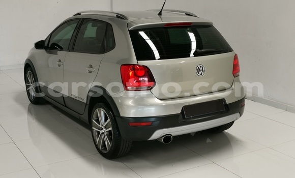 اشتري مستعمل Volkswagen Polo Beige سيارة في Maseru في Maseru اشتري مستعمل Volkswagen Polo Beige سيارة في Maseru في Maseru