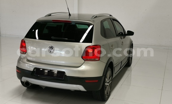 اشتري مستعمل Volkswagen Polo Beige سيارة في Maseru في Maseru اشتري مستعمل Volkswagen Polo Beige سيارة في Maseru في Maseru