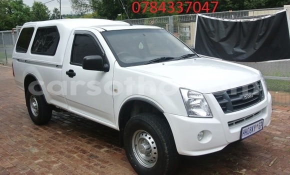 Acheter Occasion Voiture Isuzu TF (Pickup) Blanc à Maseru, Maseru Acheter Occasion Voiture Isuzu TF (Pickup) Blanc à Maseru, Maseru