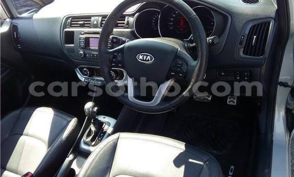Sayi Na hannu Kia Rio Silver Mota in Maseru a Maseru Sayi Na hannu Kia Rio Silver Mota in Maseru a Maseru