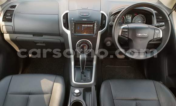 Sayi Na hannu Isuzu KB Silver Mota in Maseru a Maseru Sayi Na hannu Isuzu KB Silver Mota in Maseru a Maseru