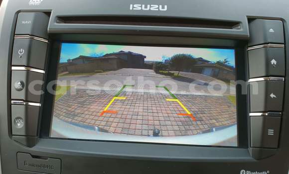 Sayi Na hannu Isuzu KB Silver Mota in Maseru a Maseru Sayi Na hannu Isuzu KB Silver Mota in Maseru a Maseru