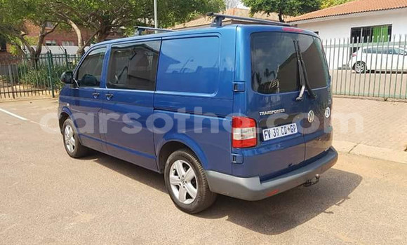 Buy Used Volkswagen Transporter Blue Car in Maseru in Maseru Buy Used Volkswagen Transporter Blue Car in Maseru in Maseru