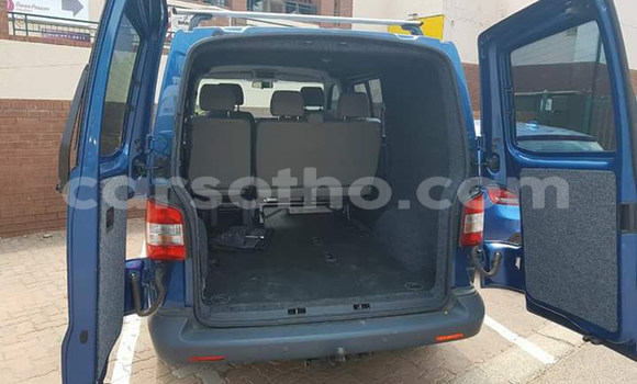 Buy Used Volkswagen Transporter Blue Car in Maseru in Maseru Buy Used Volkswagen Transporter Blue Car in Maseru in Maseru