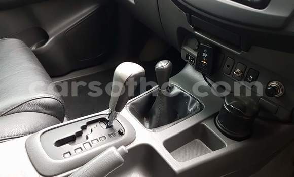 Sayi Na hannu Toyota Hilux White Mota in Maseru a Maseru Sayi Na hannu Toyota Hilux White Mota in Maseru a Maseru