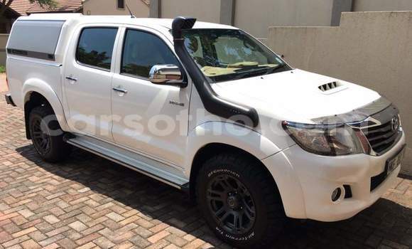 Acheter Occasion Voiture Toyota Hilux Blanc à Maseru, Maseru Acheter Occasion Voiture Toyota Hilux Blanc à Maseru, Maseru