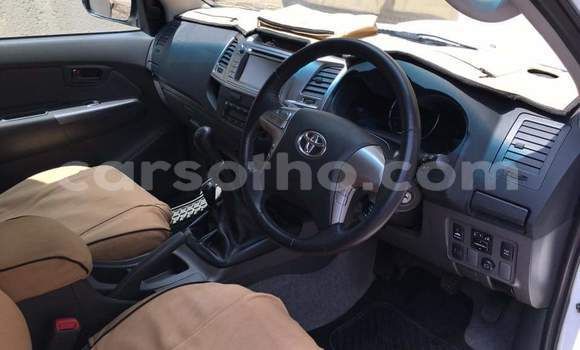 Acheter Occasion Voiture Toyota Hilux Blanc à Maseru, Maseru Acheter Occasion Voiture Toyota Hilux Blanc à Maseru, Maseru