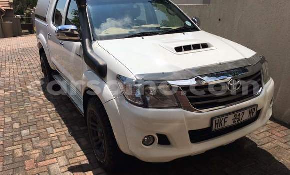 Acheter Occasion Voiture Toyota Hilux Blanc à Maseru, Maseru Acheter Occasion Voiture Toyota Hilux Blanc à Maseru, Maseru