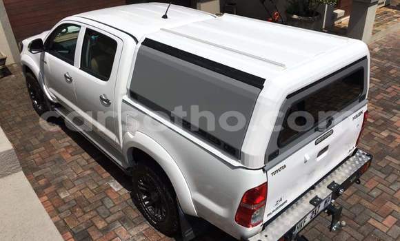 Acheter Occasion Voiture Toyota Hilux Blanc à Maseru, Maseru Acheter Occasion Voiture Toyota Hilux Blanc à Maseru, Maseru