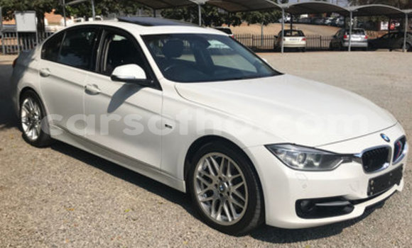 Sayi Na hannu BMW 3–Series White Mota in Maputsoa a Leribe Sayi Na hannu BMW 3–Series White Mota in Maputsoa a Leribe