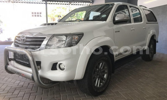 اشتري مستعمل Toyota Hilux White سيارة في Maputsoa في Leribe اشتري مستعمل Toyota Hilux White سيارة في Maputsoa في Leribe