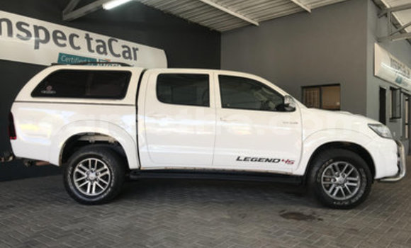 اشتري مستعمل Toyota Hilux White سيارة في Maputsoa في Leribe اشتري مستعمل Toyota Hilux White سيارة في Maputsoa في Leribe