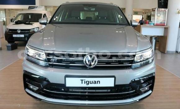 اشتري مستعمل Volkswagen Tiguan Silver سيارة في Maputsoa في Leribe اشتري مستعمل Volkswagen Tiguan Silver سيارة في Maputsoa في Leribe